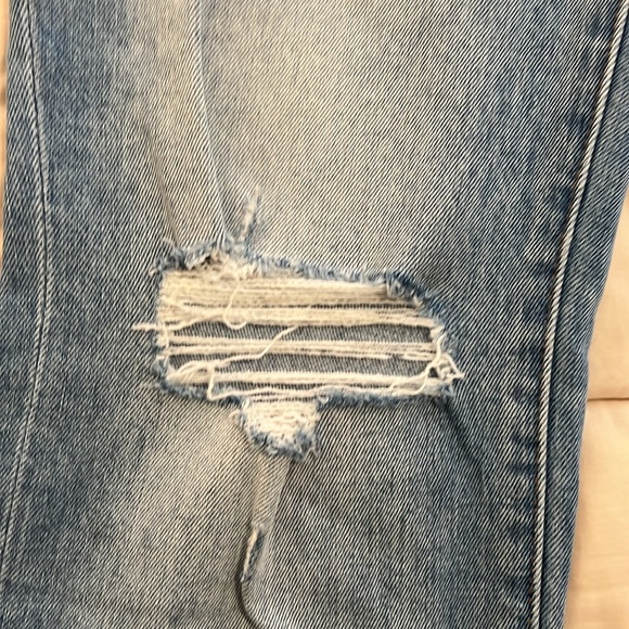 J. Crew slim broken in boyfriend Jean light wash size 28 with distressing - Picture 4 of 8